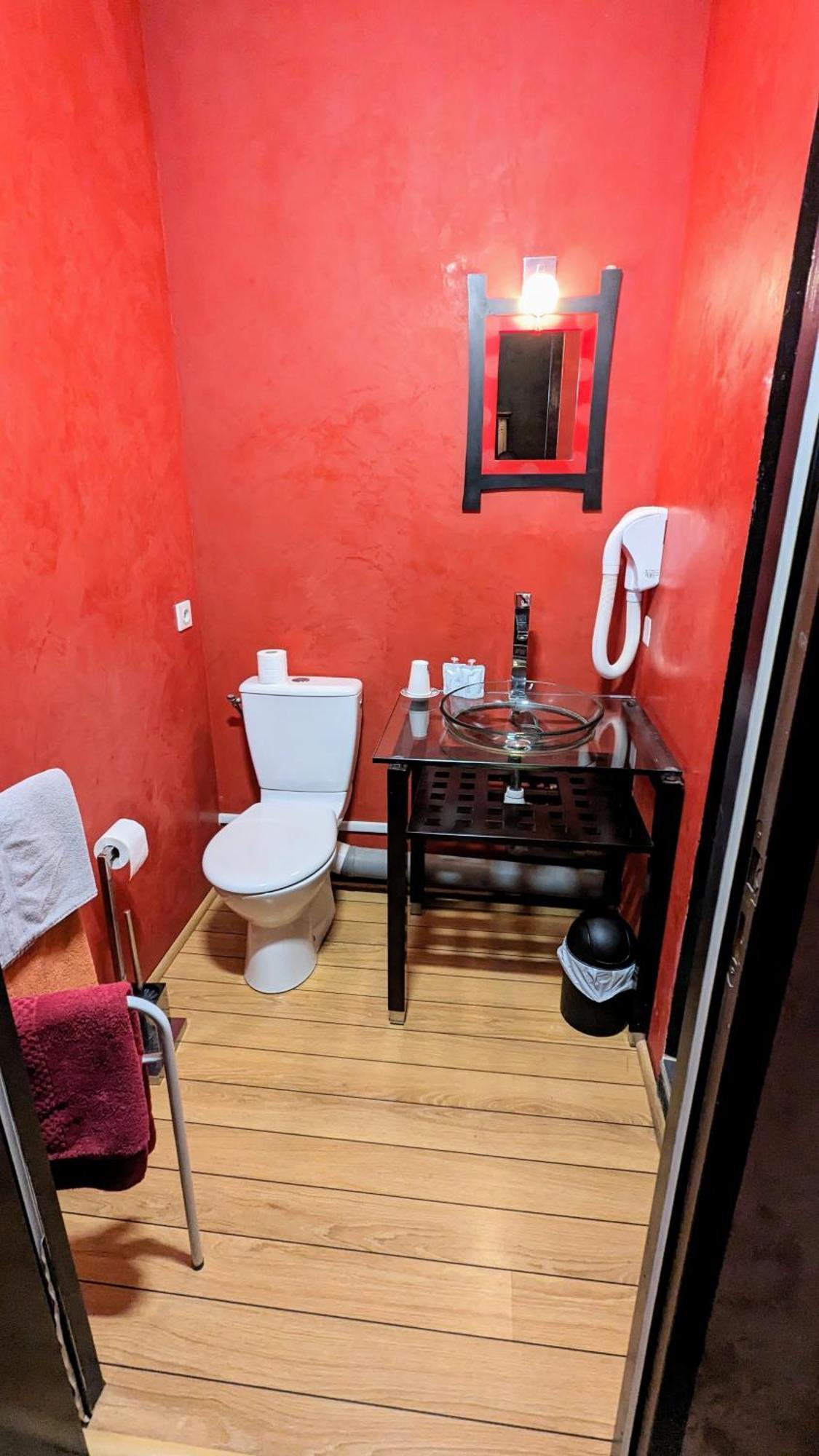 Ilargi Hotel 2*